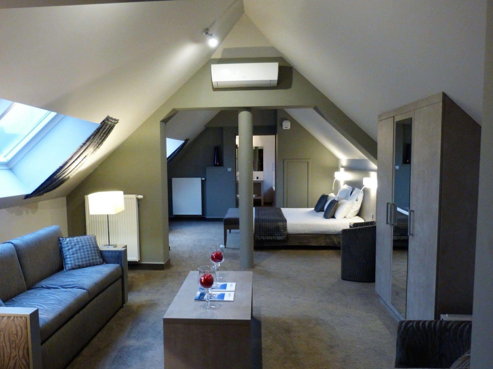 Hotel Saint Daniel Péruwelz Esterno foto